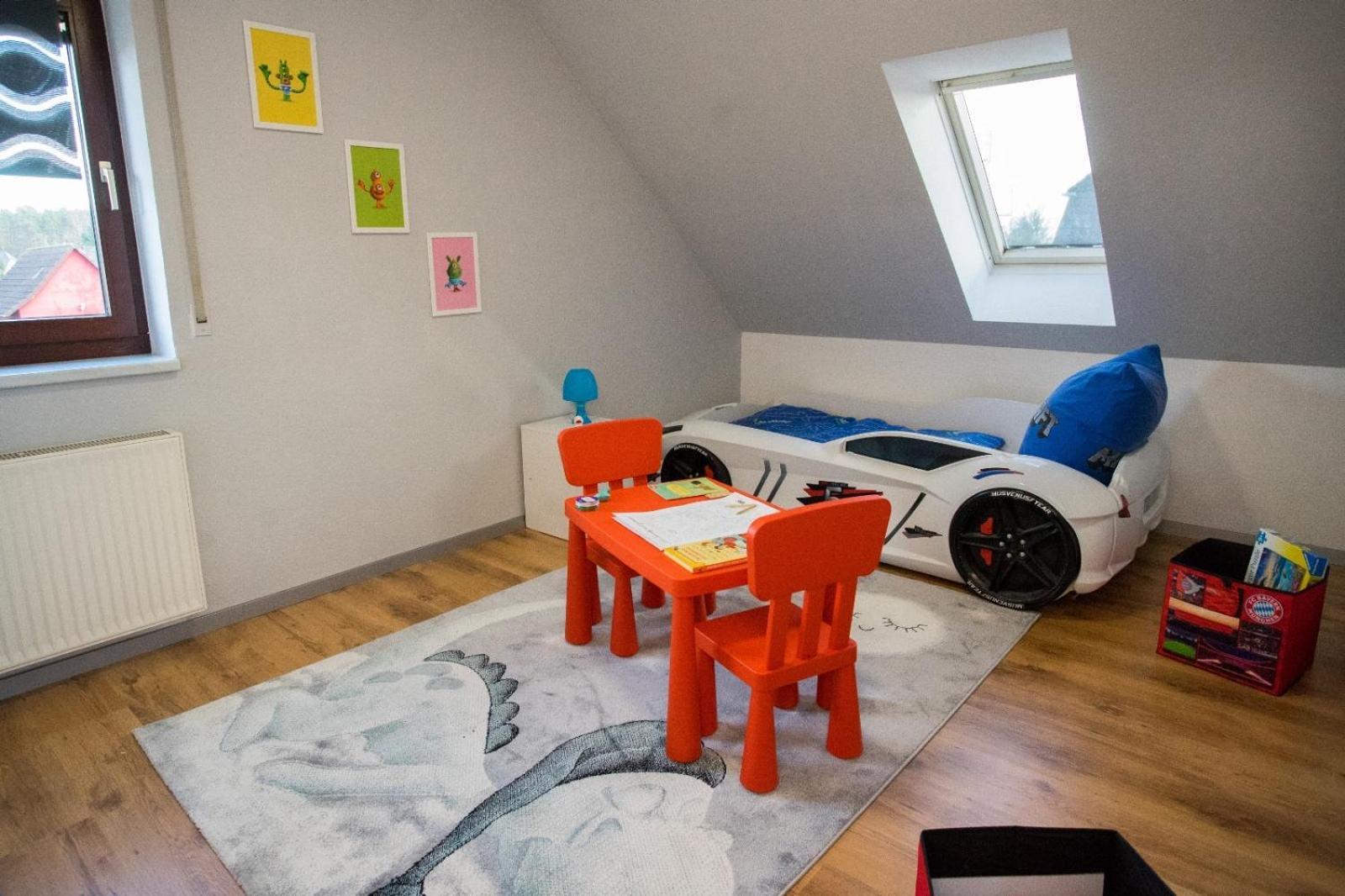 Zum Kaeutzchen 120Qm Ferienhaus 8 Personen 4 Schlafzimmer Nossentiner Huette Экстерьер фото