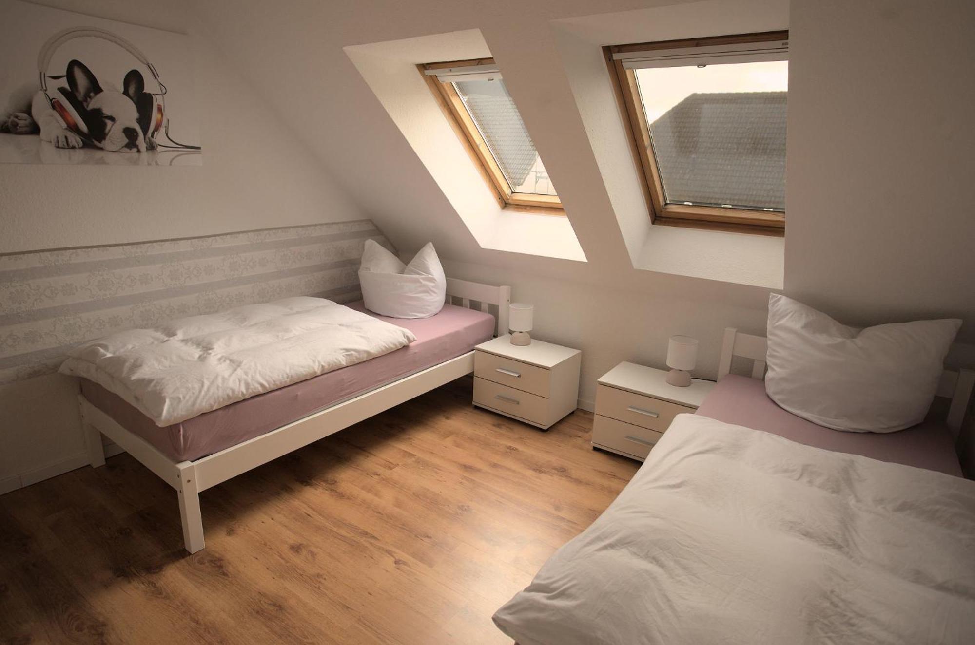 Zum Kaeutzchen 120Qm Ferienhaus 8 Personen 4 Schlafzimmer Nossentiner Huette Экстерьер фото